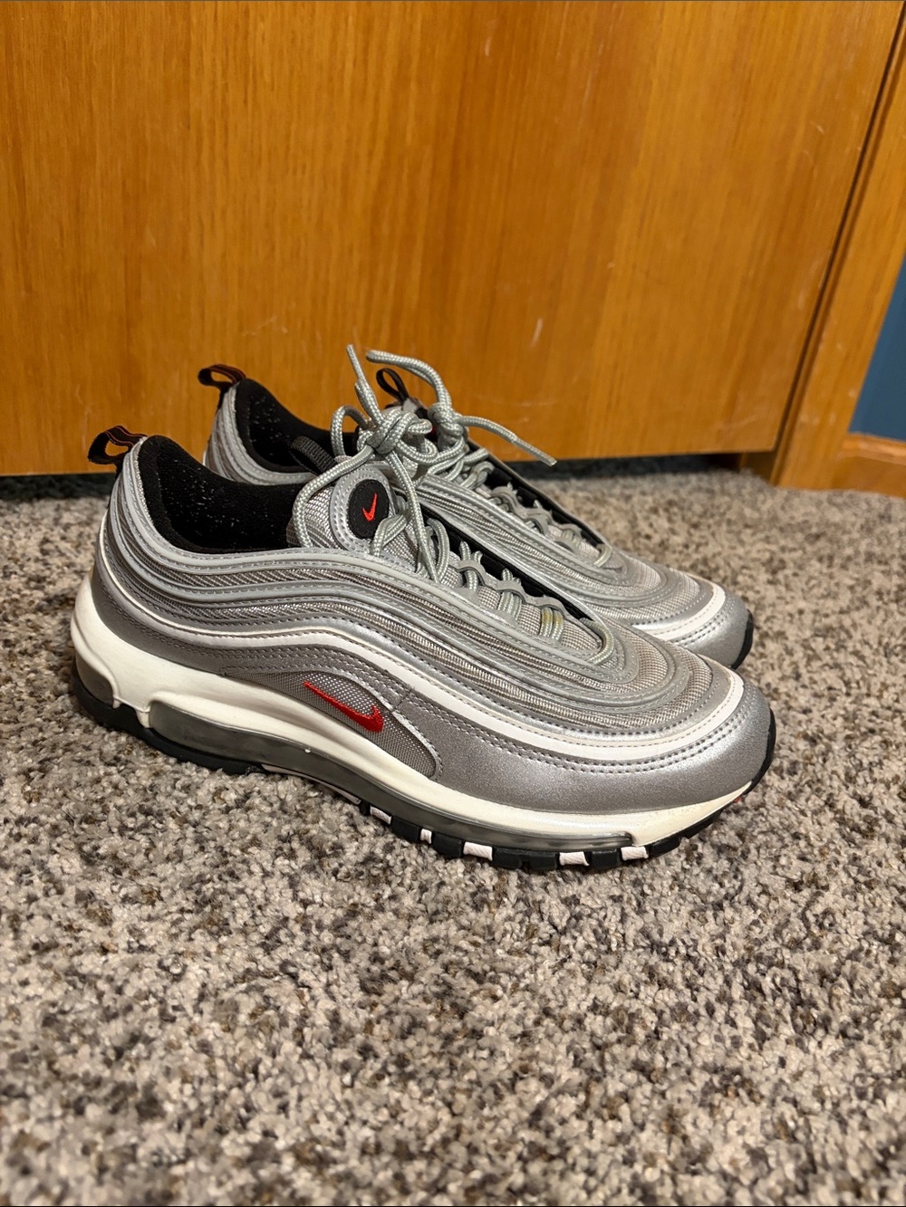 Nike Men’s Silver/Black Sneakers with Red Swoosh